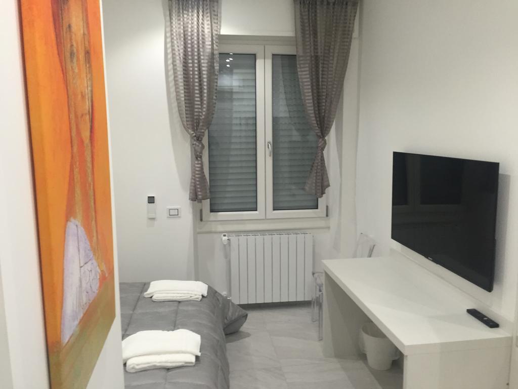 Picaflor Art & Rooms Милано Стая снимка